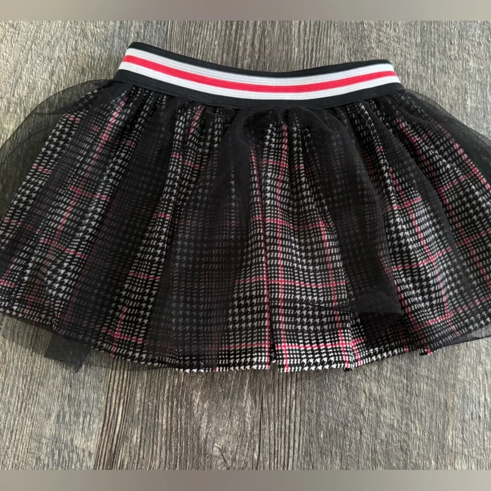 5 for $20✨Disney Minnie Mouse Party Tulle Plaid Skort size 3T Black Red Skirt‎